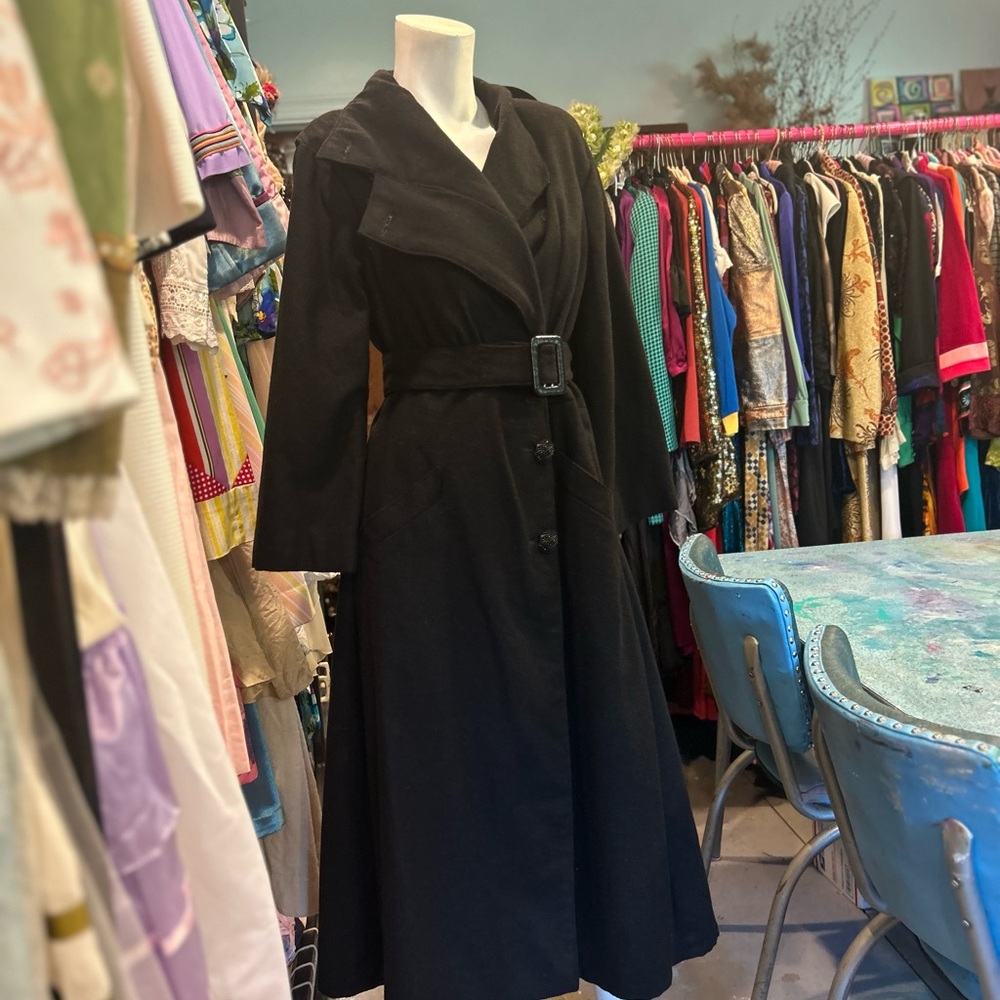 Black Vintage Coat - Picture 8 of 14